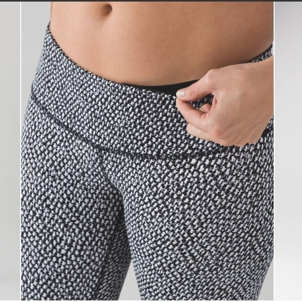 lululemon Wunder Under Crop III Scatter Star Arctic Grey Black